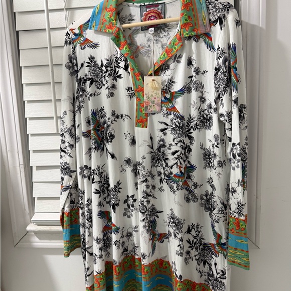 Johnny Was Embroidered Floral Label Detail in Pink, Gold & Green - Picture 14 of 15